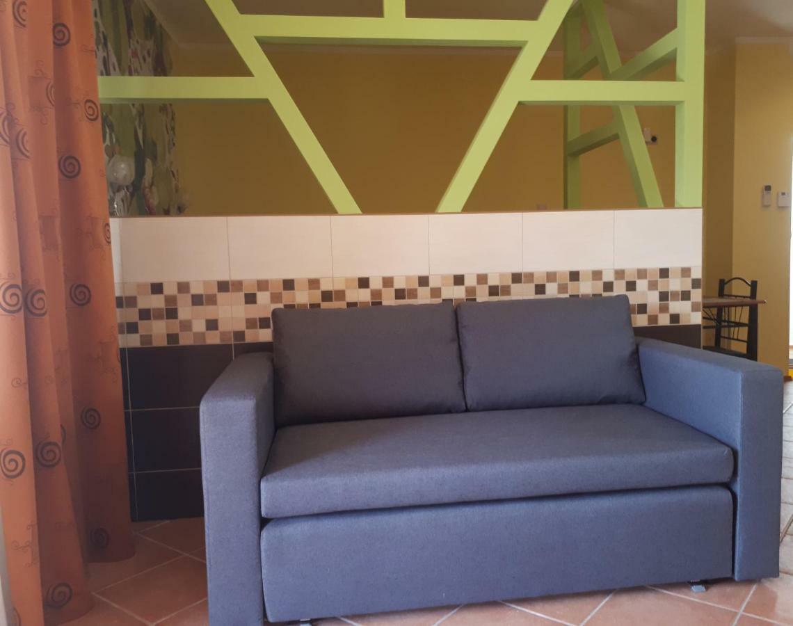 Rozmaring Apartmanok Gyula Exterior photo